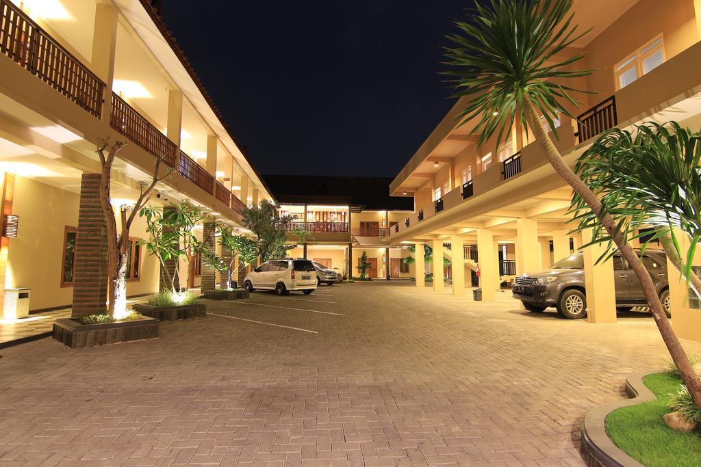 Syailendra Hotel Syariah Jepara Extérieur photo