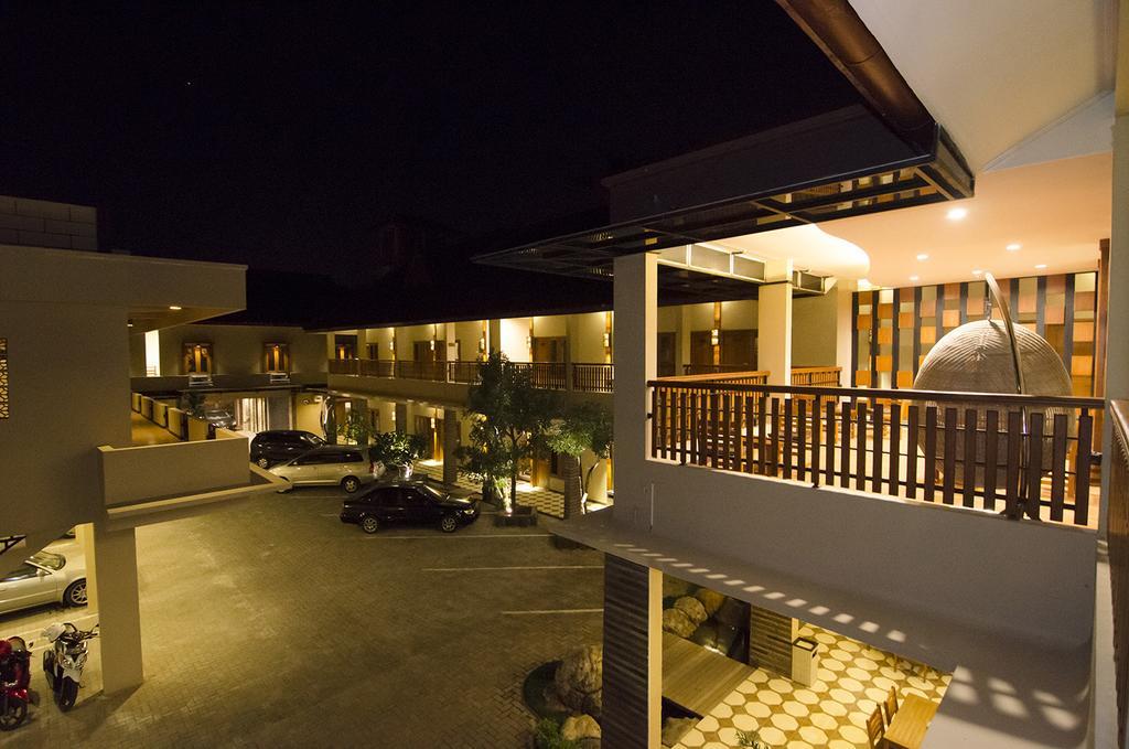 Syailendra Hotel Syariah Jepara Extérieur photo