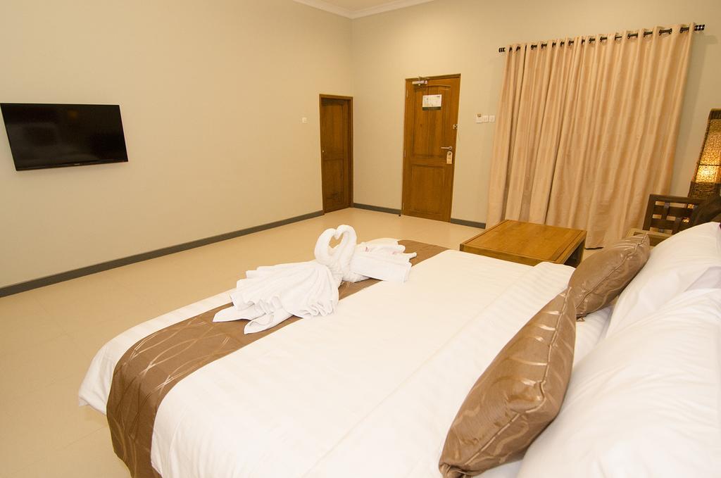 Syailendra Hotel Syariah Jepara Extérieur photo